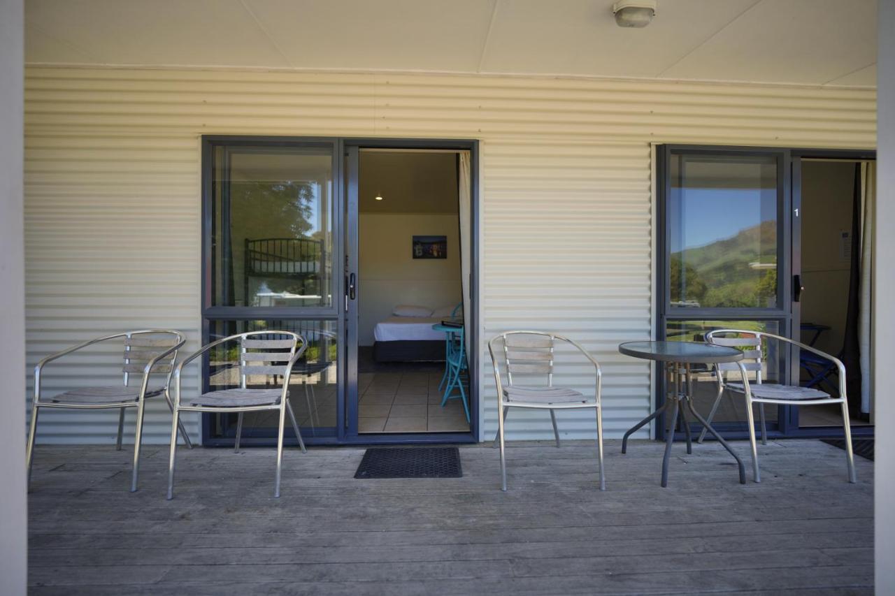 Akaroa Top 10 Holiday Park Exterior foto