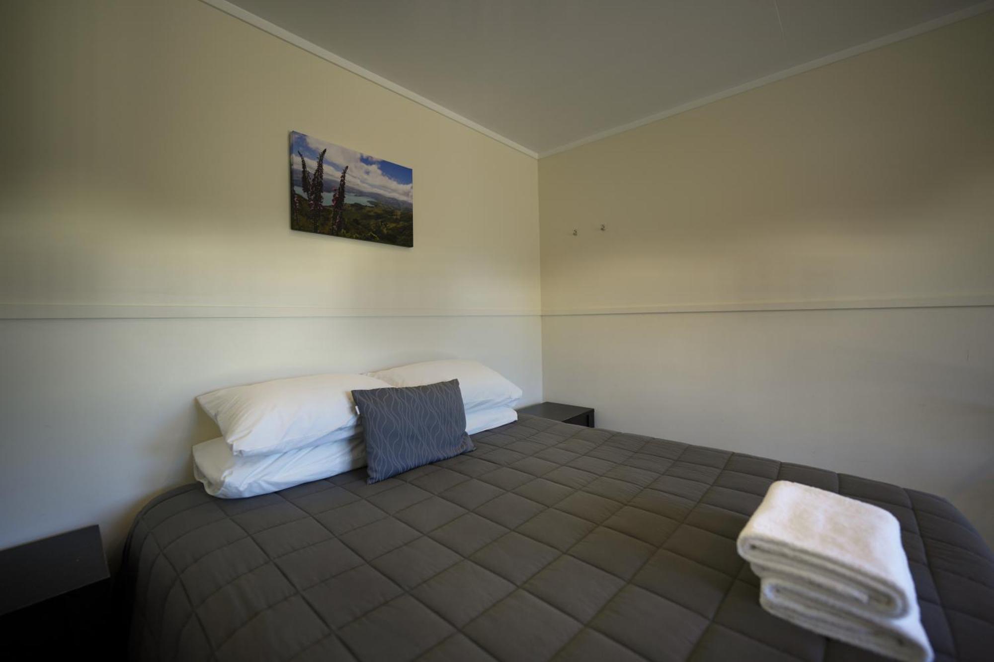 Akaroa Top 10 Holiday Park Exterior foto